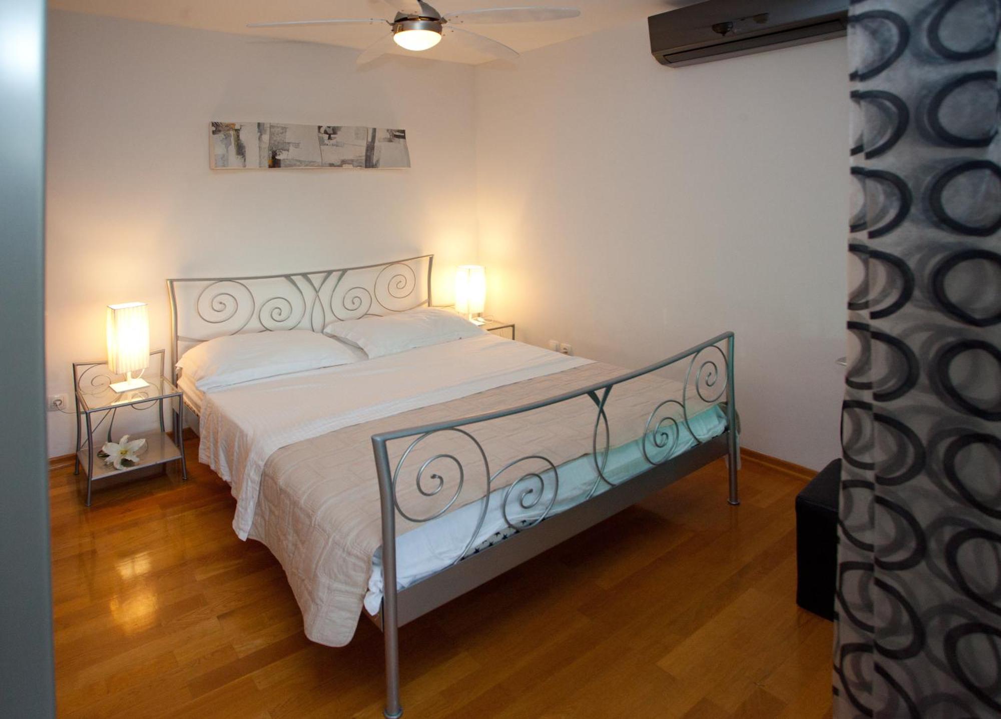 Residence Apartments Anamaria Podstrana Quarto foto